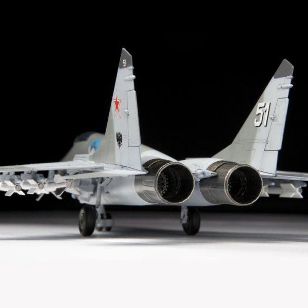 Сборная модель: Российский истребитель МиГ-29С (9-13С), З-7278
