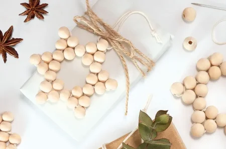 Набор для плетения бусинами FOLIA Sterne-Set Nature 160 дерев. бусин, 15 м пряжа FL-22520