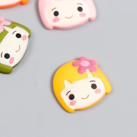 Декор для творчества пластик "Девочка с цветочком" МИКС 2 x 2 см SIM-7706067