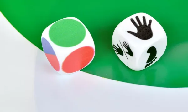 Настольная игра: Твистер в тубусе MAGC-514-57238307 Настольная игра: Твистер в тубусе MAGC-514-57238307