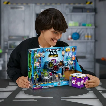 Игровой набор Moose MRBEAST LAB SWARMS "Большая лаборатория с 22 фигурками" UT-25011