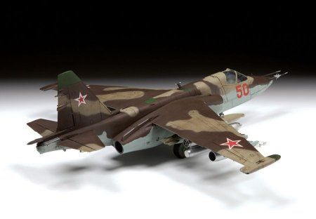 Сборная модель: Советский штурмовик Су-25 (масштаб 1/48) З-4807 Сборная модель: Советский штурмовик Су-25 (масштаб 1/48) З-4807