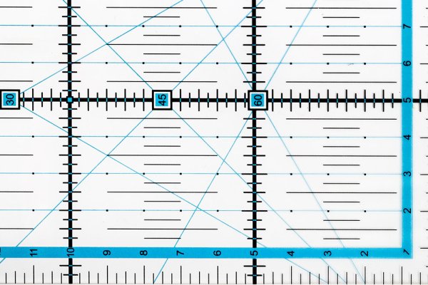 Линейка для пэчворка GAMMA пластик 10 x 45 см в пакете QRL-07