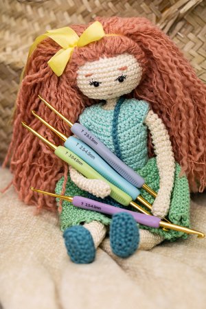 Крючок двухсторонний с прорезиненной ручкой GAMMA алюминий d 2.5 - 3.5 мм 13.5 см в блистере RHD-25-35