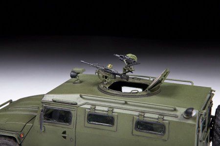 Сборная модель: Российский бронеавтомобиль ГАЗ-233014 "Тигр", З-3668