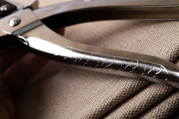 Щипцы-пробойник MICRON 6 насадок HPU-1