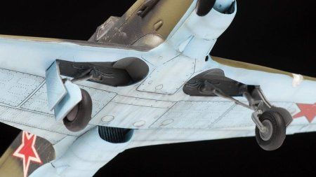 Сборная модель: Советский истребитель Як-1Б, З-4817 Сборная модель: Советский истребитель Як-1Б, З-4817