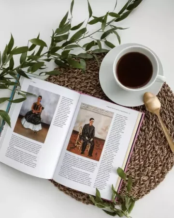 Книга: Биография искусства. Viva la Фрида MIF-462644