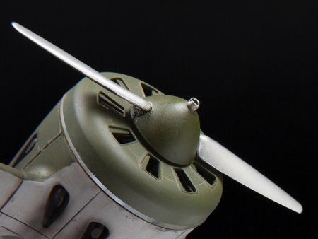 Сборная модель: Советский истребитель И-16 З-4832