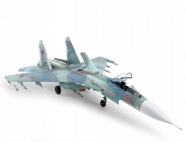 Сборная модель: Российский многоцелевой истребитель завоевания превосходства в воздухе Су-27СM, З-7295