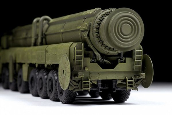 Сборная модель: РРК "Тополь", З-5003