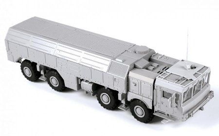 Сборная модель: Оперативно-тактический ракетный комплекс Искандер-М, З-5028 Сборная модель: Оперативно-тактический ракетный комплекс Искандер-М, З-5028
