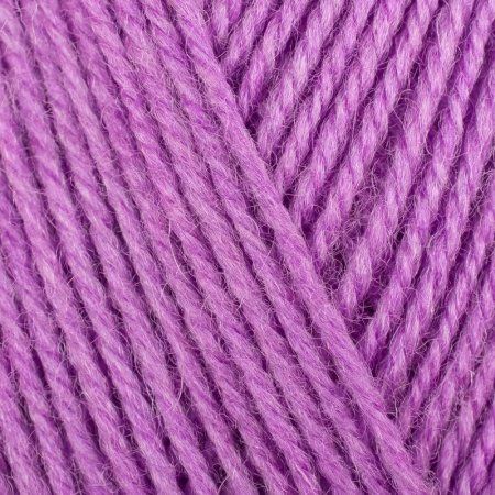 Пряжа Пехорская ПТ "Кроссбред Бразилии" 50% мериносовая шерсть, 50% акрил 1 х 100 г 500 ± 29 м №179 фиалка PEH-KRO-179