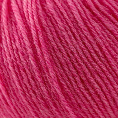 Пряжа Пехорская ПТ "Детский каприз" 50% мериносовая шерсть, 50% микрофибра 1 х 50 г 225 м №011 яр.розовый PEH-DET-CAP-011