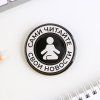 Значок закатной "Сами читайте новости" 56 мм SIM-9388283 Значок закатной "Сами читайте новости" 56 мм SIM-9388283