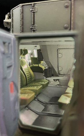 Сборная модель: Бронеавтомобиль Тайфун ВДВ 4 x 4, К-4386 с БМДУ, З-3648