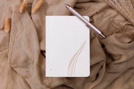 Блокнот CLAIREFONTAINE Tulip paper A6 90 г/м2 64 л, без линовки, мягкая обложка RH-813067C