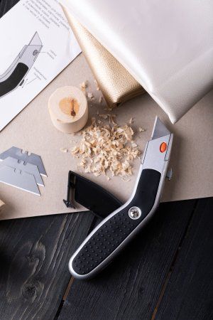 Нож универсальный "Промысел" 1 шт 18 мм, в блистере OT-002