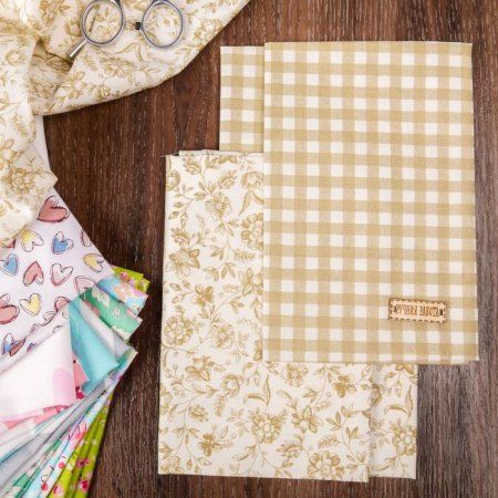 Набор тканей для пэчворка ART UZOR 50 х 50 см 2 шт «Карамельная нежность» 1872416