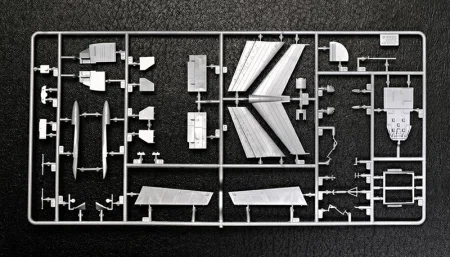 Сборная модель: Самолет "Ил-62М", З-7013
