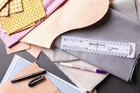 Линейка для разметки и измерения GAMMA пластик в пакете с картонным еврослотом SMG-03