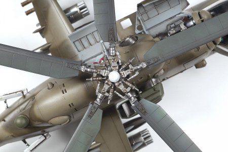 Сборная модель: Российский ударный вертолет Ми-24 В/ВП (масштаб 1:48), З-4823 Сборная модель: Российский ударный вертолет Ми-24 В/ВП (масштаб 1:48), З-4823