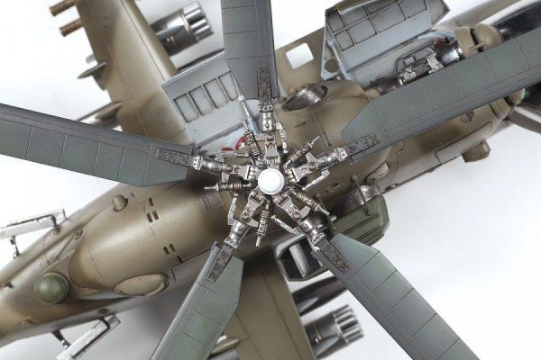 Сборная модель: Российский ударный вертолет Ми-24 В/ВП (масштаб 1:48), З-4823