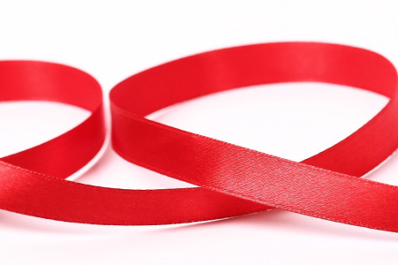 Лента атласная GAMMA 12 мм (1/2") 33 м ± 2 м №065 красный LEN-12-065