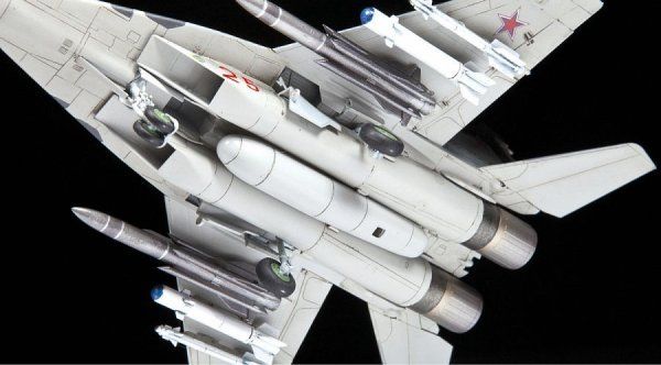 Сборная модель: Российский истребитель МиГ-29 СМТ, З-7309