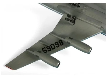 Сборная модель: Авиалайнер "Ил-86" З-7001