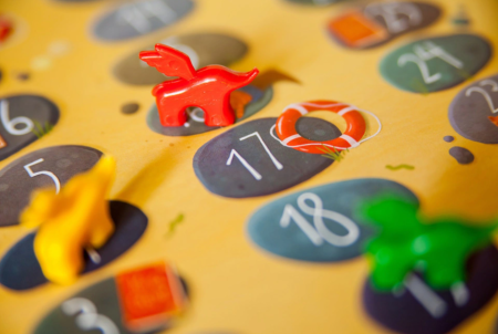 Настольная игра: Cosmodrome Games Имаджинариум. Детство RE-12674