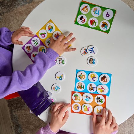 Лото с пластиковыми фишками "Азбука" 6 карточек, 36 фишек, 3+ KOR-04504