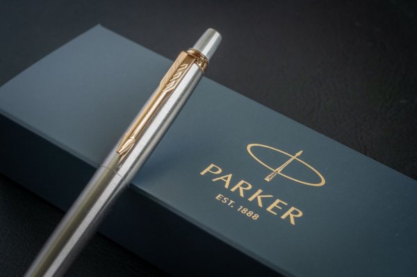 Ручка шариковая PARKER Jotter Stainless Steel GT синяя, 1.0 мм, кнопочный механизм, подарочная упаковка RE-1953182