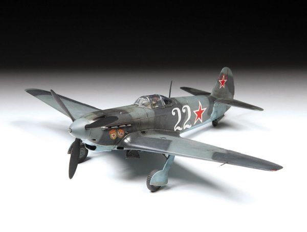 Сборная модель: Советский истребитель Як-9Д З-4815