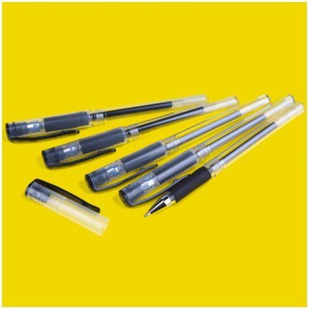 Ручка гелевая Crown "Jell-Belle" черная, 0.5 мм, грип RE-JBR-700B-B Ручка гелевая Crown "Jell-Belle" черная, 0.5 мм, грип RE-JBR-700B-B