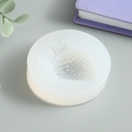 Молд силикон "Клубничка" 6 x 1.5 см SIM-5392390