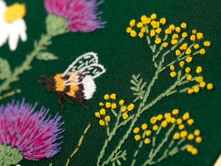 Набор для вышивания PANNA Живая картина. Шмель и чертополох 13 х 13 см JK-2233