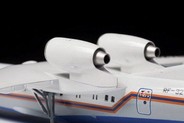 Сборная модель: Российский самолет-амфибия Бе-200ЧС, З-7034