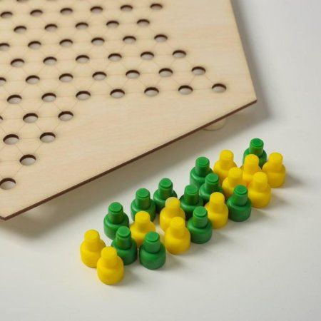 Настольная развивающая игра "Уголки" 37 х 33.5 х 0.3 см SIM-5493897