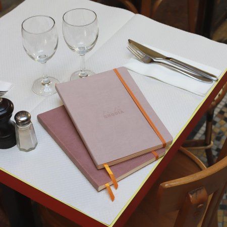 Блокнот RHODIARAMA Softcover A5 90 г/м2 80 л, в линию, на резинке, розовое дерево RH-117372C