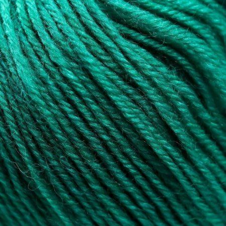 Пряжа Пехорская ПТ "Детский каприз" 50% мериносовая шерсть, 50% микрофибра 1 х 50 г 225 м №335 изумруд PEH-DET-CAP-335