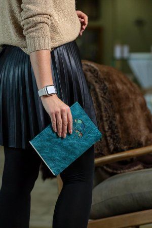 Блокнот CLAIREFONTAINE Ginkgo A5 90 г/м2 72 л, в линейку, мягкая обложка из натуральной кожи, ассорти RH-115949C Блокнот CLAIREFONTAINE Ginkgo A5 90 г/м2 72 л, в линейку, мягкая обложка из натуральной кожи, ассорти RH-115949C