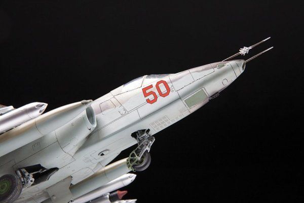 Сборная модель: Советский штурмовик Су-25 (масштаб 1/48) З-4807