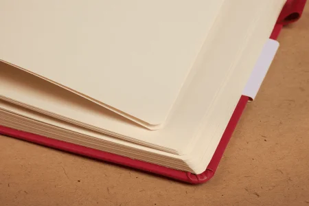 Блокнот для зарисовок SKETCHMARKER 140 г/м2 9 x 14 см 80 л, твердая обложка, Белый MP2314101SM Блокнот для зарисовок SKETCHMARKER 140 г/м2 9 x 14 см 80 л, твердая обложка, Белый MP2314101SM