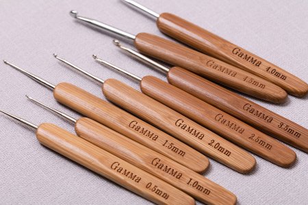 Крючок с бамбуковой ручкой GAMMA сталь d 2.5 мм 13.5 см в блистере RHB-25