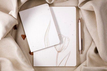 Блокнот CLAIREFONTAINE Tulip paper A5 90 г/м2 64 л, в точку, мягкая обложка RH-813069C