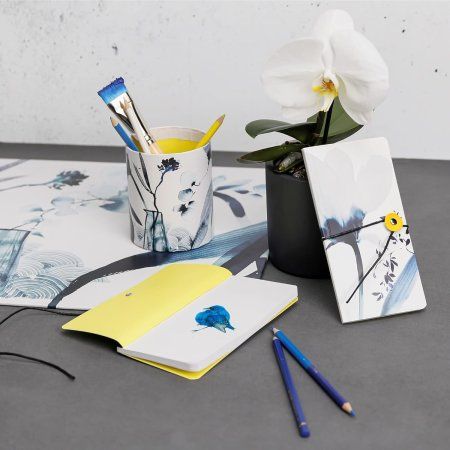 Блокнот CLAIREFONTAINE Inkebana 9 x 18 см 90 г/м2 40 л, без линовки, на завязке, ассорти RH-115932C