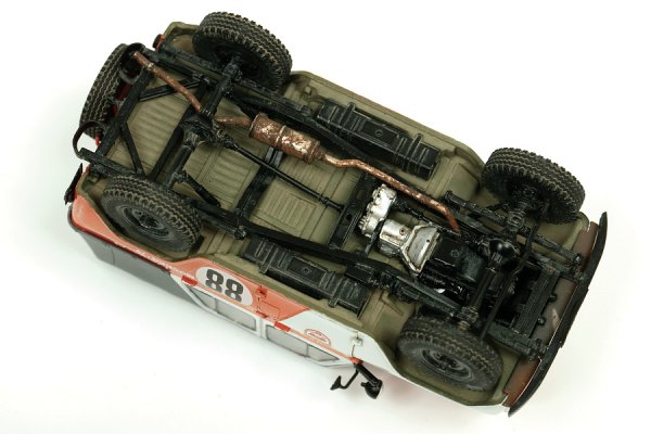 Сборная модель: Советский военный внедорожник УАЗ-469 (масштаб 1:43), З-43007
