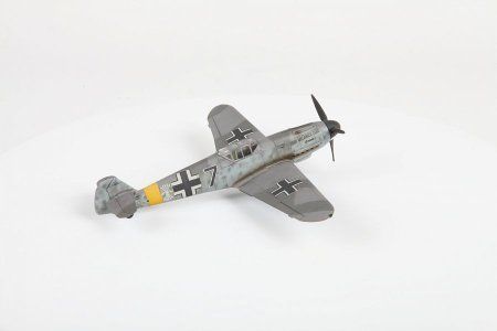 Сборная модель: Немецкий истребитель Мессер BF-109F-2, З-7302