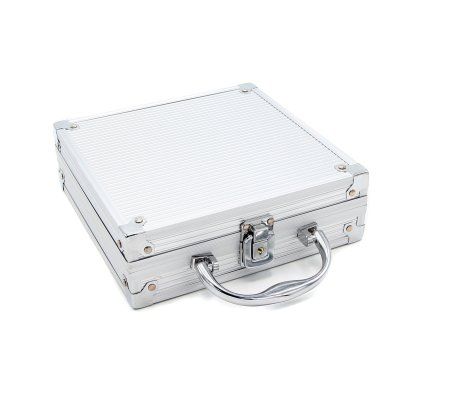 Набор для покера из 100 фишек с номиналом Фабрика Покера в серебристом кейсе MAGCPPS100